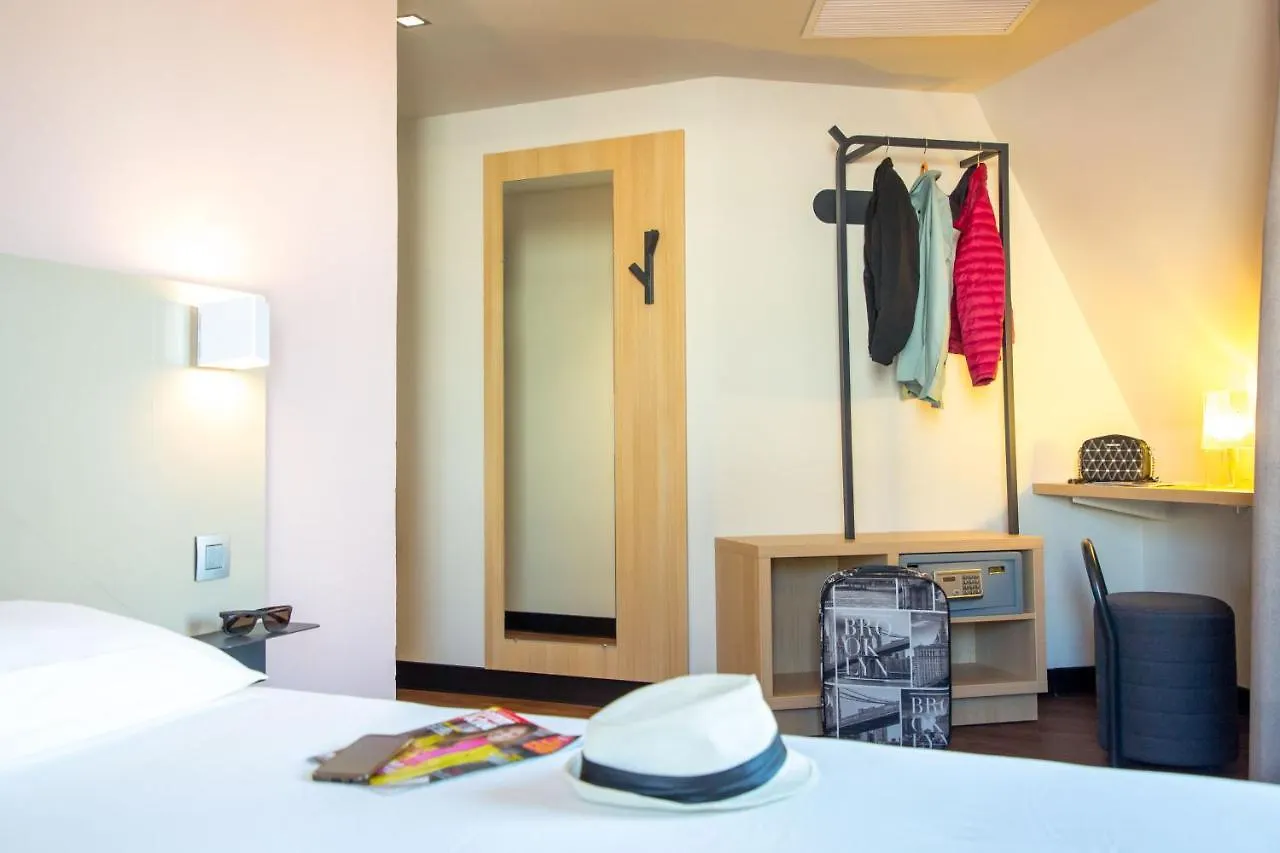 **  B&B Hotel Marseille Centre La Timone Franciaország
