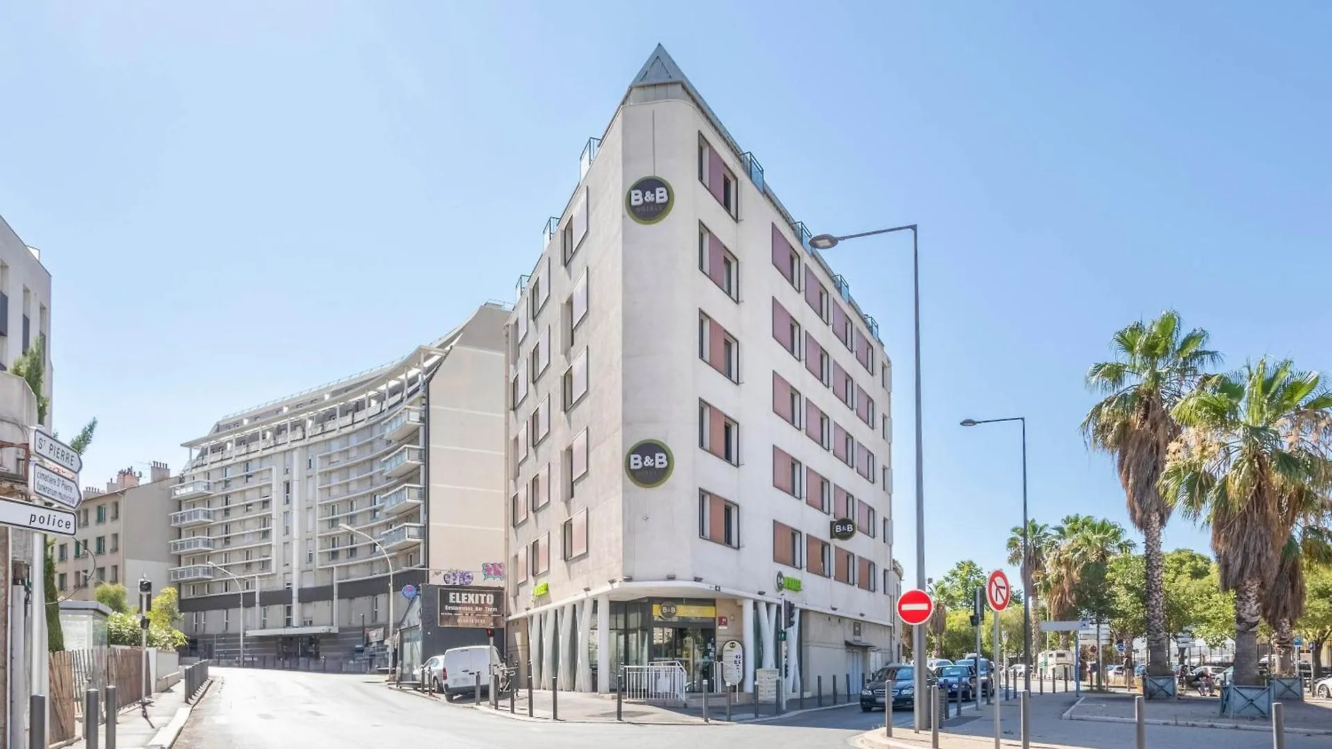 B&B Hotel Marseille Centre La Timone 2*,