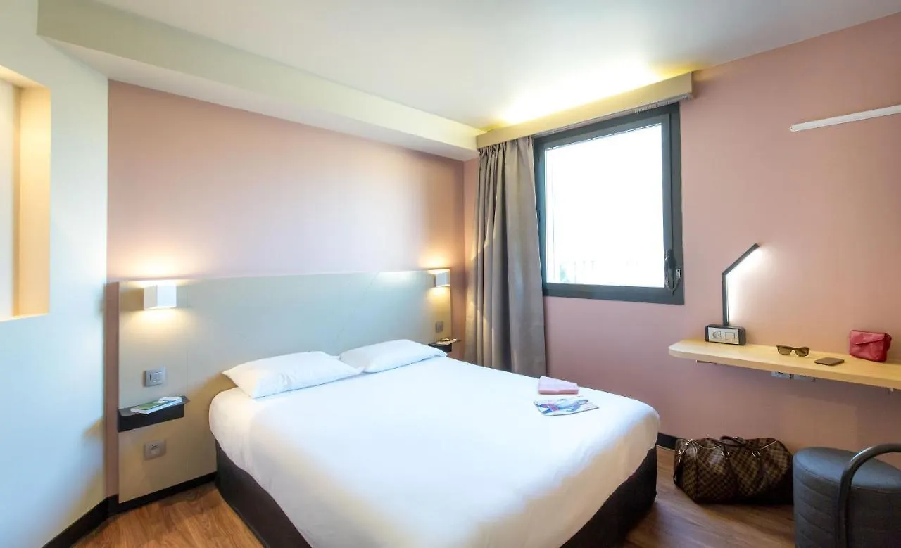 B&B HOTEL Marseille Centre La Timone 2*,  Francia