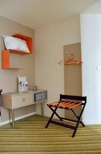 B&B HOTEL Marseille Centre La Timone 2*,  Francia