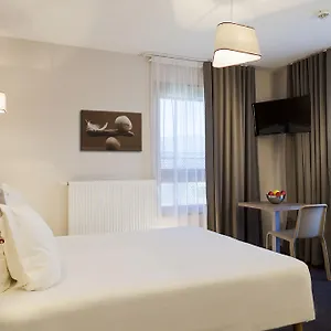 Hotel Neho Porte De Geneve - Gare ***
